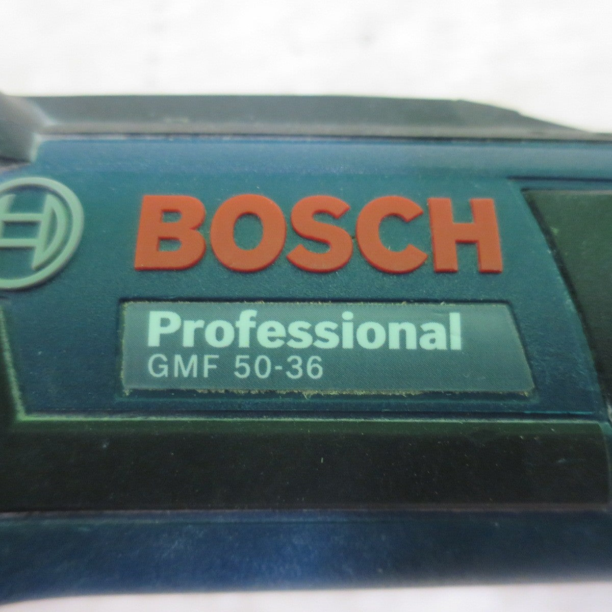 [送料無料] ☆ボッシュ マルチ ツール 100V GMF50-36 ケース付き カットソー 切断 研磨 BOSCH 電動 工具☆
