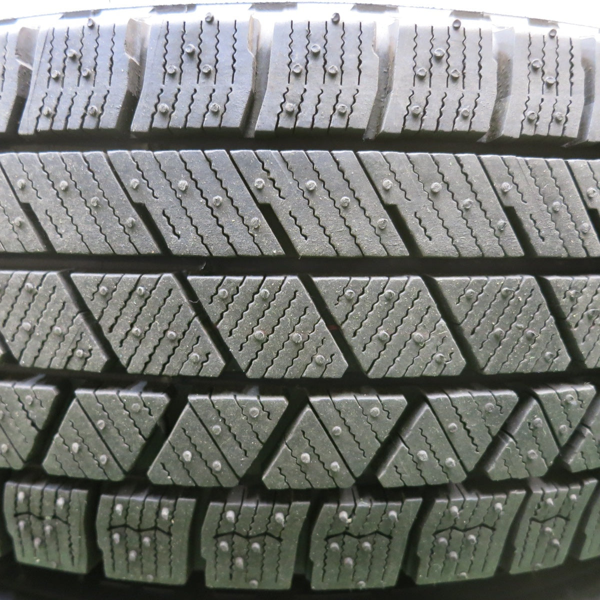 バリ溝！22年！キレイ！ほぼ10分★スタッドレス 175/70R14 ブリヂストン ブリザック VRX3 BALMINUM DS-M バルミナ 14インチ PCD100/4H★6031505HAス