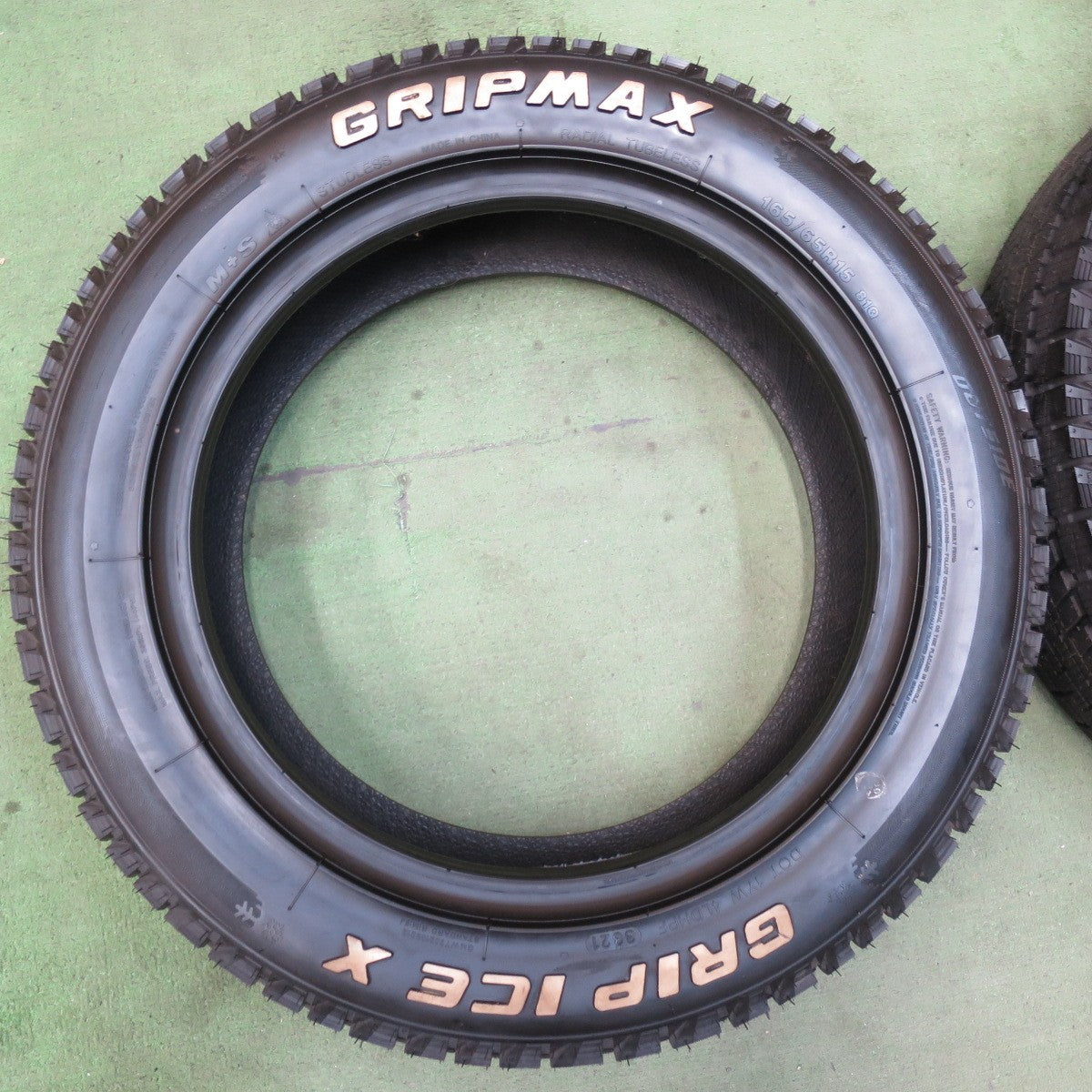 未使用！21年★スタッドレス 165/65R15 グリップマックス GRIP ICE X ホワイトレター タイヤ 15インチ タフト ソリオ デリカD:2 等★5102511イスタ