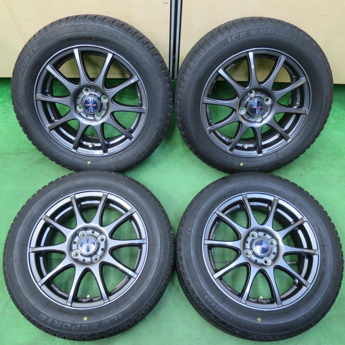 バリ溝！22年！キレイ！8.5分★スタッドレス 185/60R15 アイスエスポルテ VELVA CHARGE ヴェルヴァ PCD100/4H★4090310イス