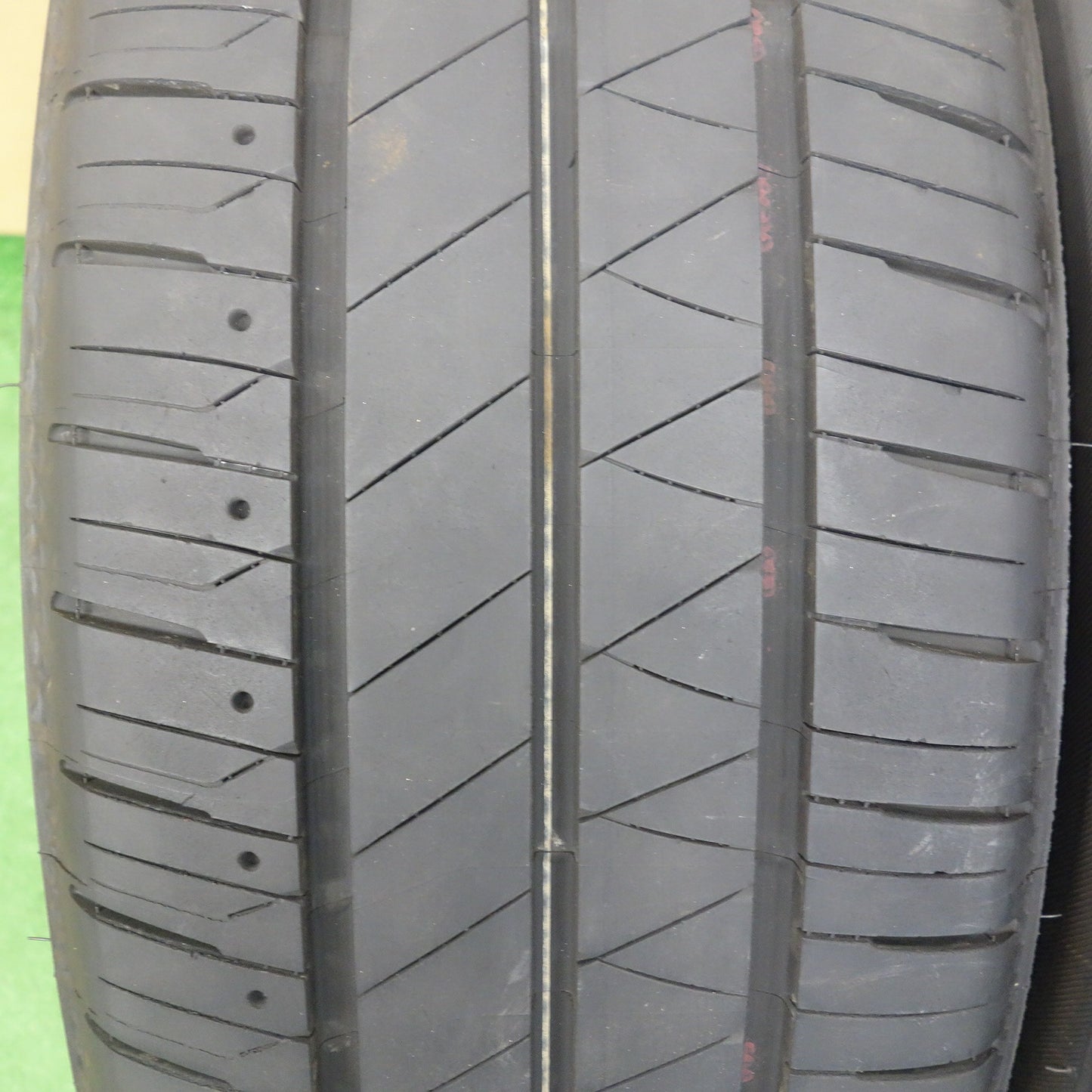 バリ溝！26年！9.5分★205/50R17 ブリヂストン FINESSA HB01 タイヤ 17インチ インプレッサ アクセラ ウィッシュ 等★6052903KTノタ