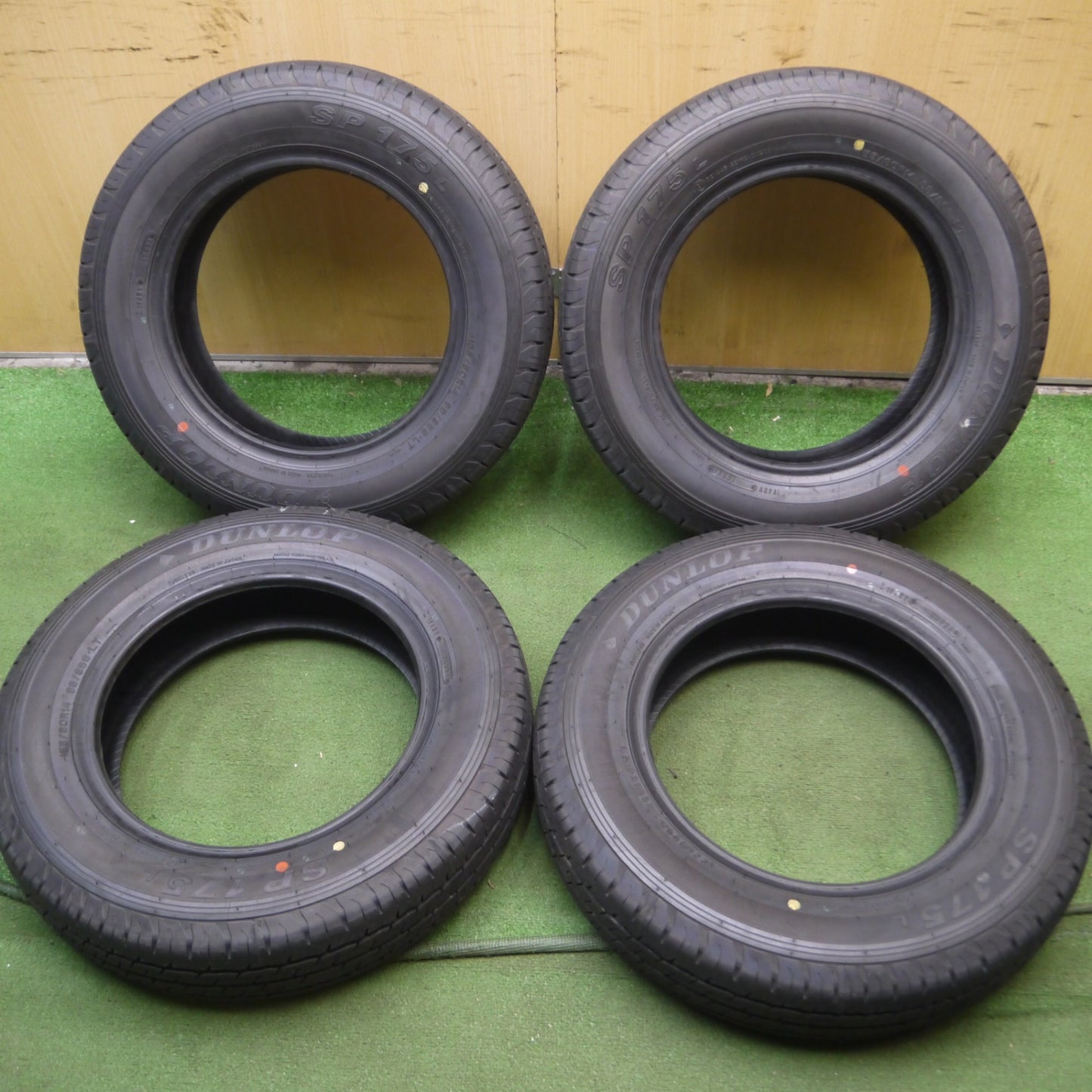 *送料無料* 新車外し！24年★155/80R14 ダンロップ SP175L タイヤ 14インチ プロボックス サクシード 等★4042614Hノタ