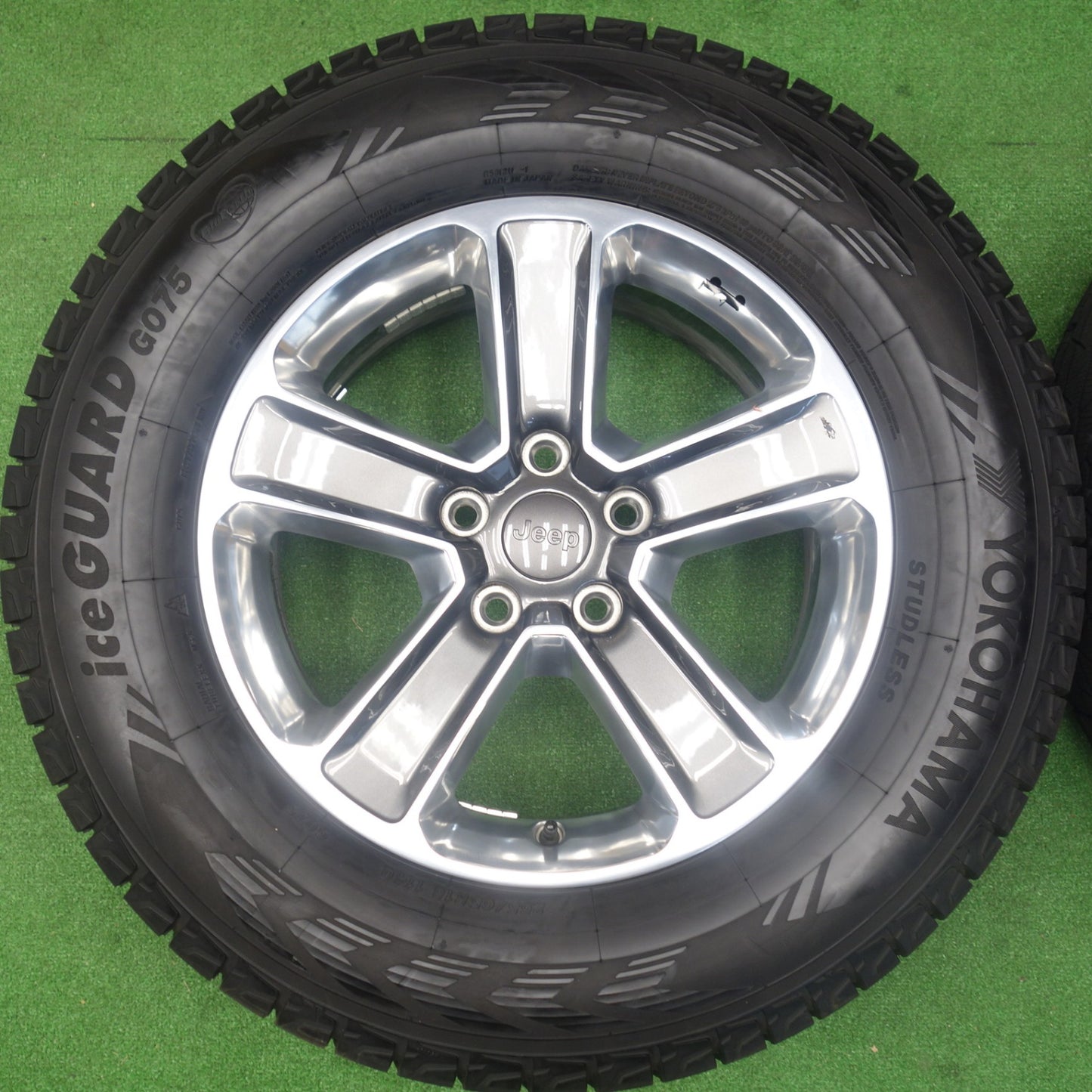バリ溝！23年！9.5分★JEEP ジープ JL ラングラー アンリミテッド サハラ 純正 265/65R18 スタッドレス ヨコハマ アイスガード G075 18インチ PCD127/5H★6021103KTス