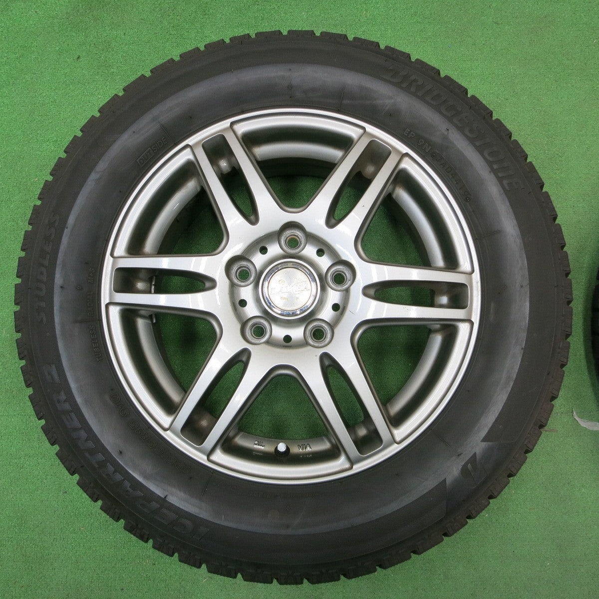 *送料無料* キレイ★スタッドレス 195/65R15 ブリヂストン アイスパートナー2 LAYCEA レイシア 15インチ PCD114.3/5H★4062203ナス