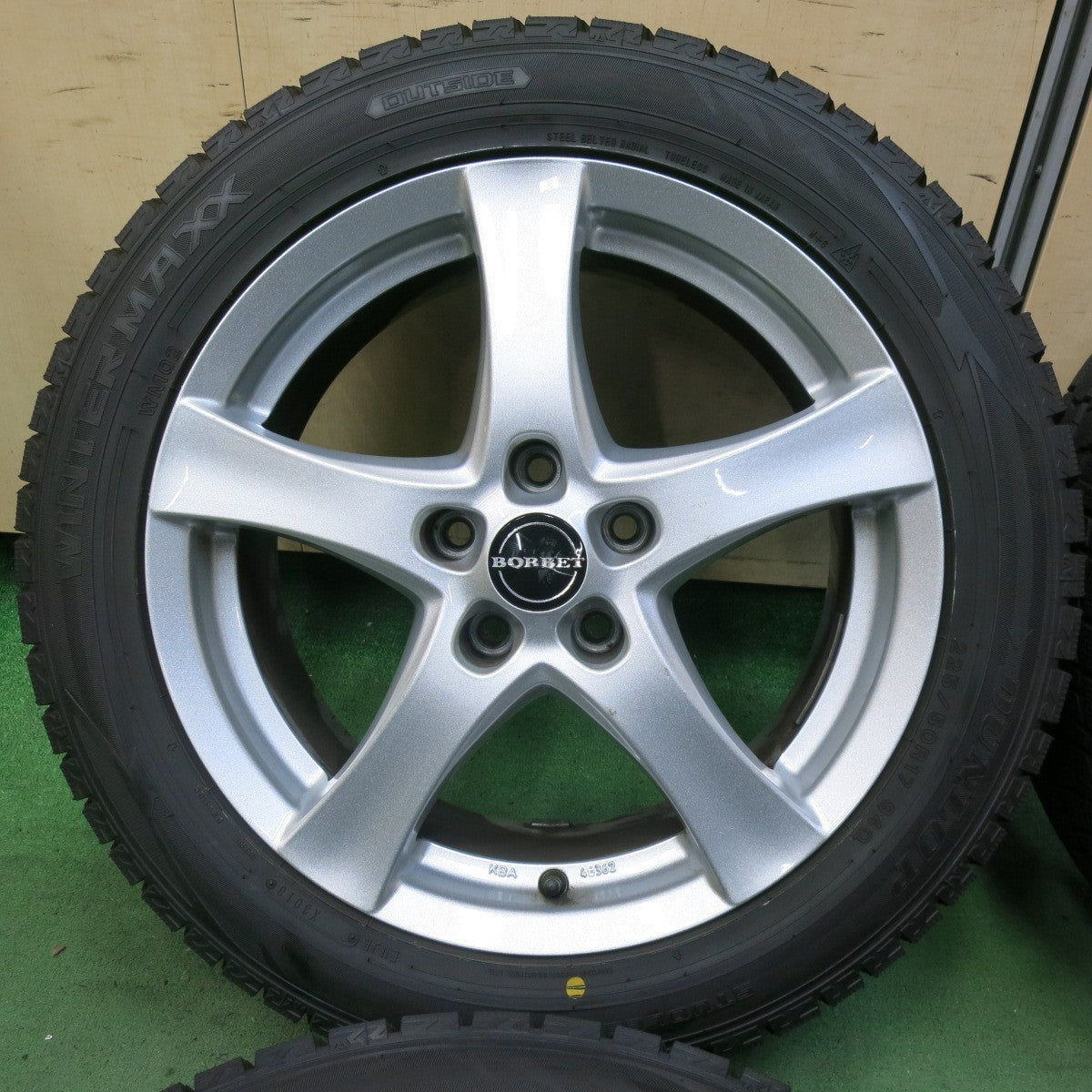 バリ溝！キレイ！9.5分★ベンツ 等 BORBET 225/50R17 スタッドレス ダンロップ ウインターマックス WM02 ボルベット 17インチ PCD112/5H★5062603SYス