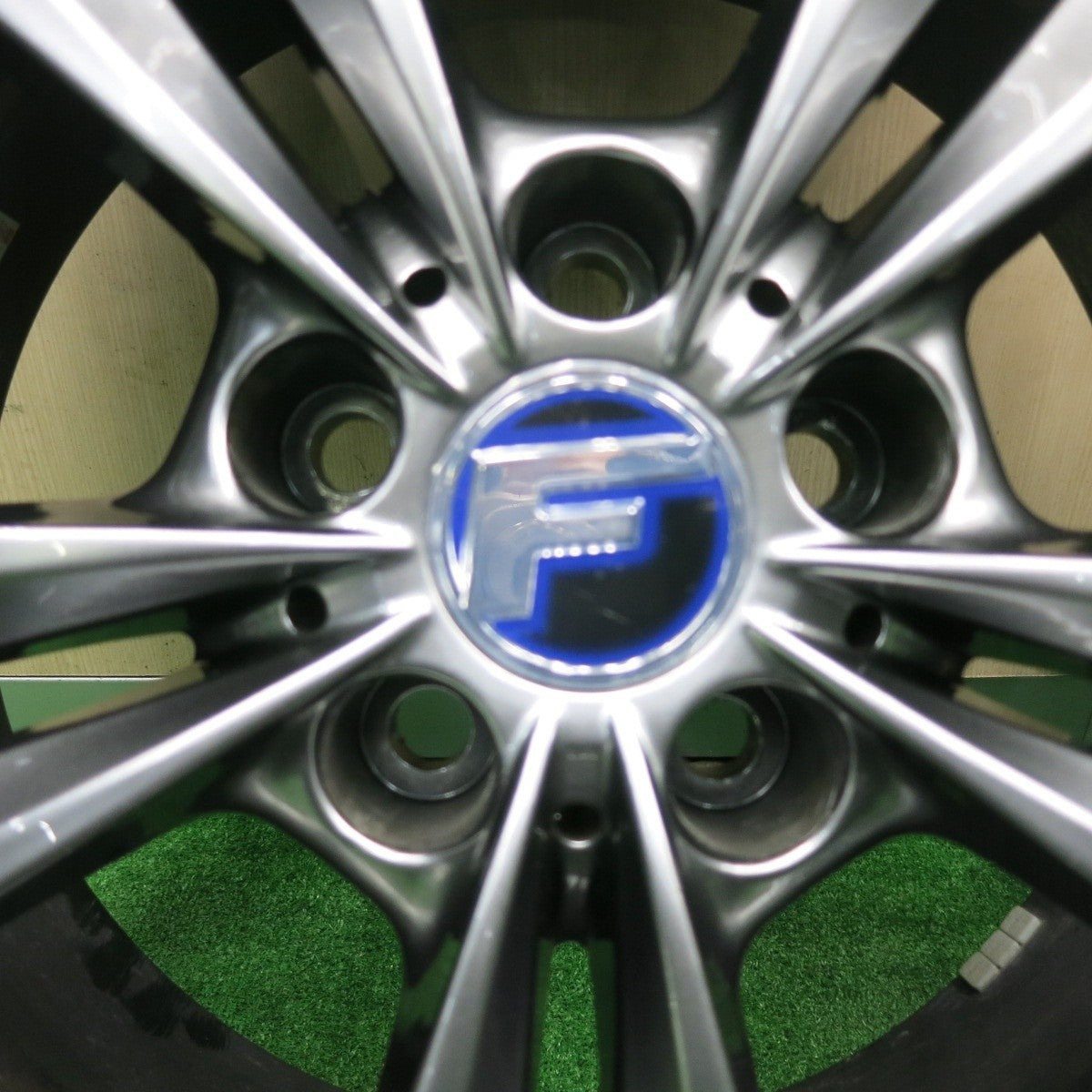 バリ溝！21年！9分★Lehrmeister L-F LOUNGE 235/45R18 スタッドレス ミシュラン X-ICE SNOW レアマイスター L-Fラウンジ 18インチ PCD114.3/5H★4122001TNス