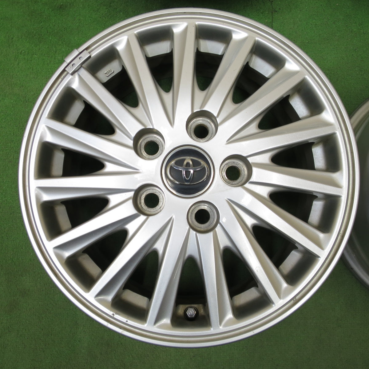 4本価格◎トヨタ 80系 ノア ヴォクシー 純正 ホイール 15インチ 15×6J PCD114.3/5H◎6092101NGホ