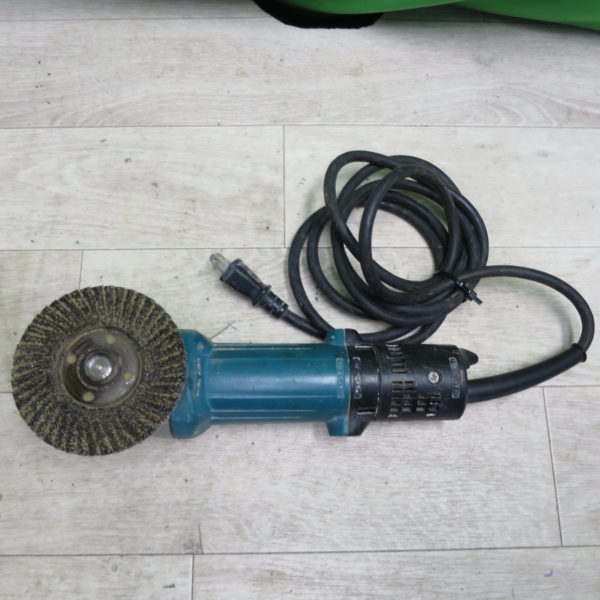 [送料無料] ☆マキタ 125mm ディスク グラインダ 100V 9535B 研削 研磨 切断 電動 工具☆