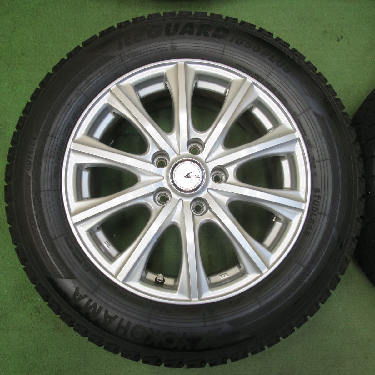 バリ溝！キレイ！9.5分★スタッドレス 205/65R16 ヨコハマ アイスガード iG50 プラス LUTZ 社外 アルミ 16インチ PCD114.3/5H★5112904イス