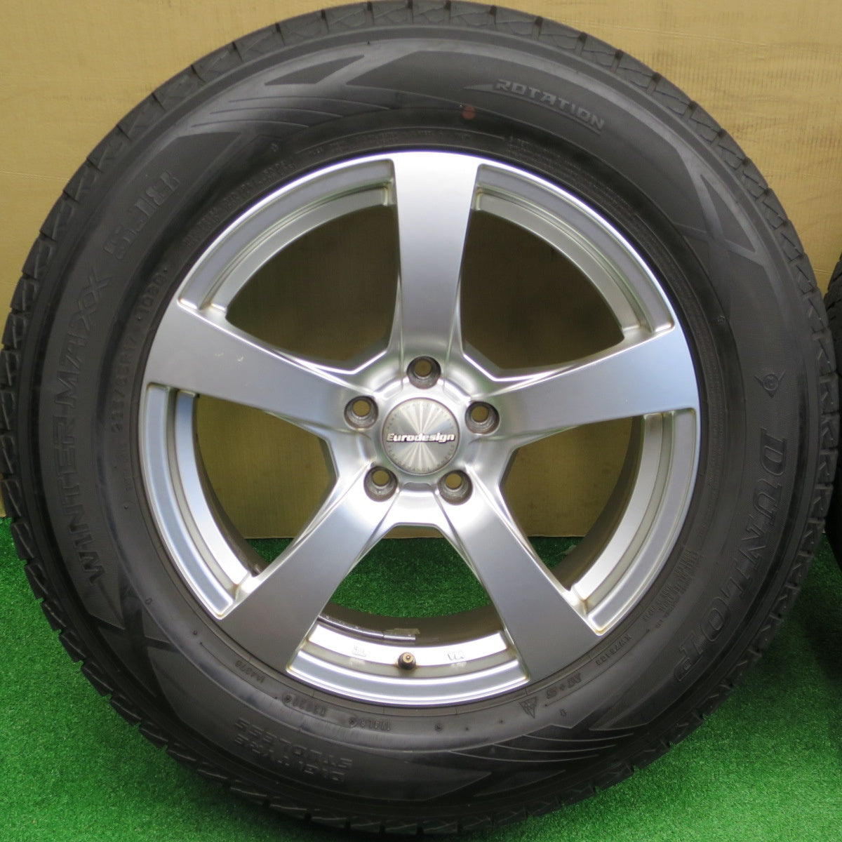 バリ溝！22年！9.5分★ボルボ XC90 等 Eurodesign V5 type 235/65R17 スタッドレス ダンロップ ウインターマックス SJ8 SJ8+ ユーロデザイン V5タイプ 17インチ PCD108/5H★6010501NKス