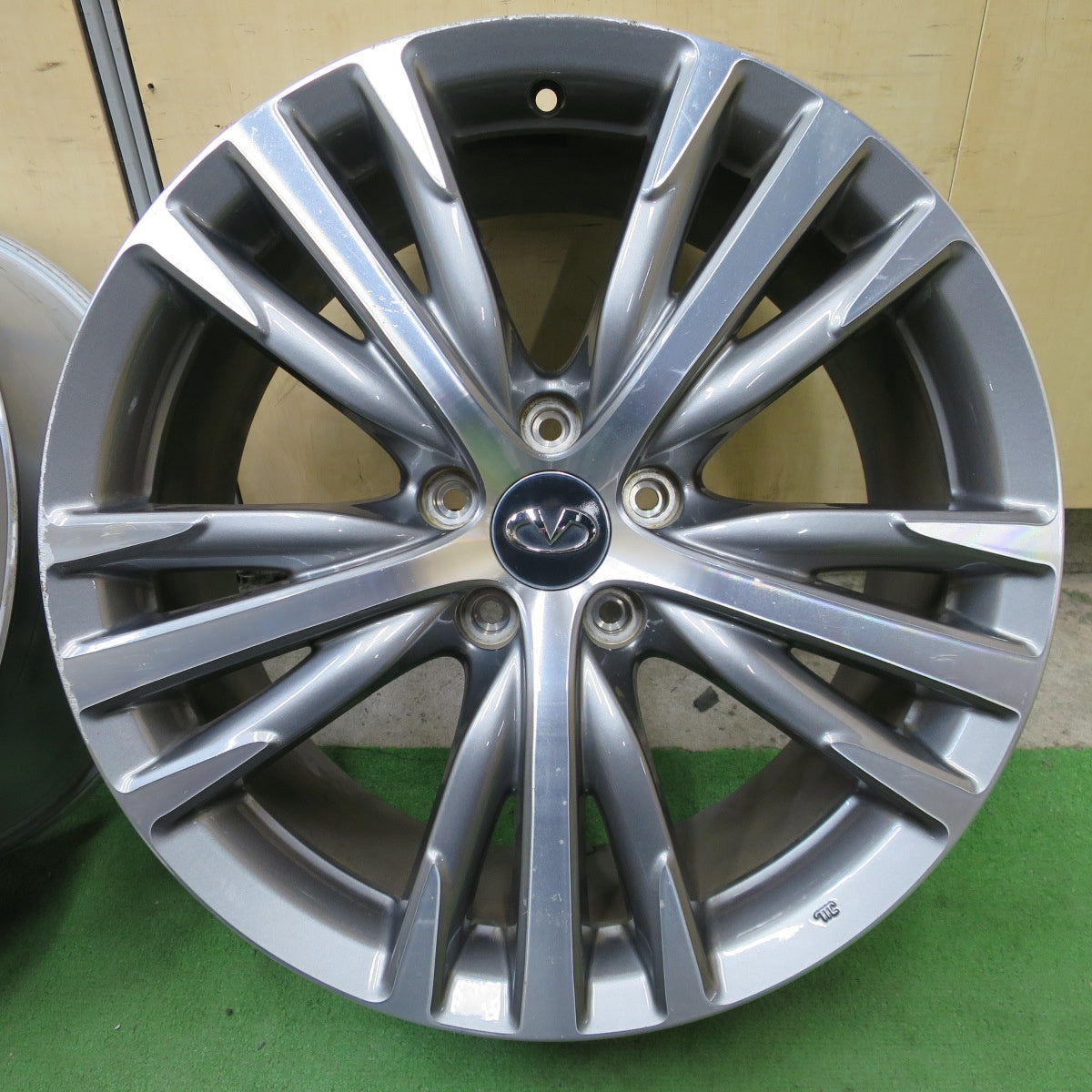 4本価格◎日産 V37 タイプSP スカイライン インフィニティ Q50 純正 ホイール 19インチ 19×8.5J PCD114.3/5H◎6091902NGホ