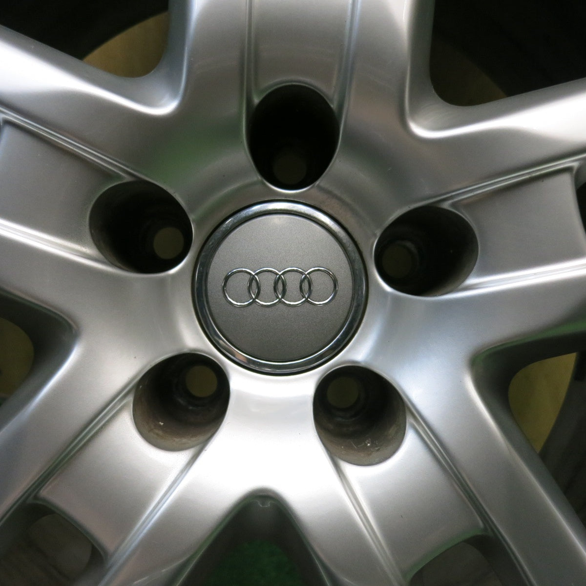 バリ溝！キレイ！9.5分◎アウディ A6 S6 4G Sライン 純正 255/40R19 スタッドレス ヨコハマ アイスガード iG30 19インチ PCD112/5H◎6072502HAス