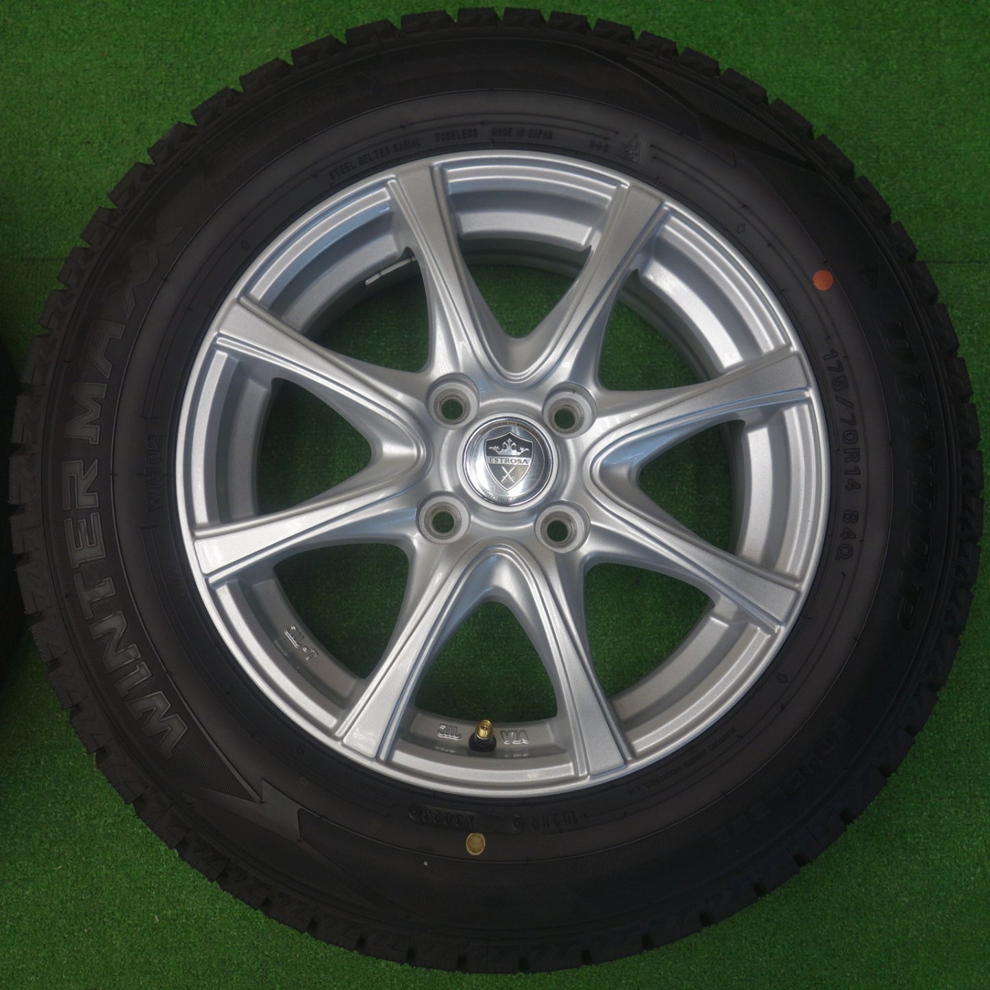 バリ溝！23年！キレイ！ほぼ10分★スタッドレス 175/70R14 ダンロップ ウインターマックス WM02 ESTROSA エステローザ 14インチ PCD100/4H★6040601KTス