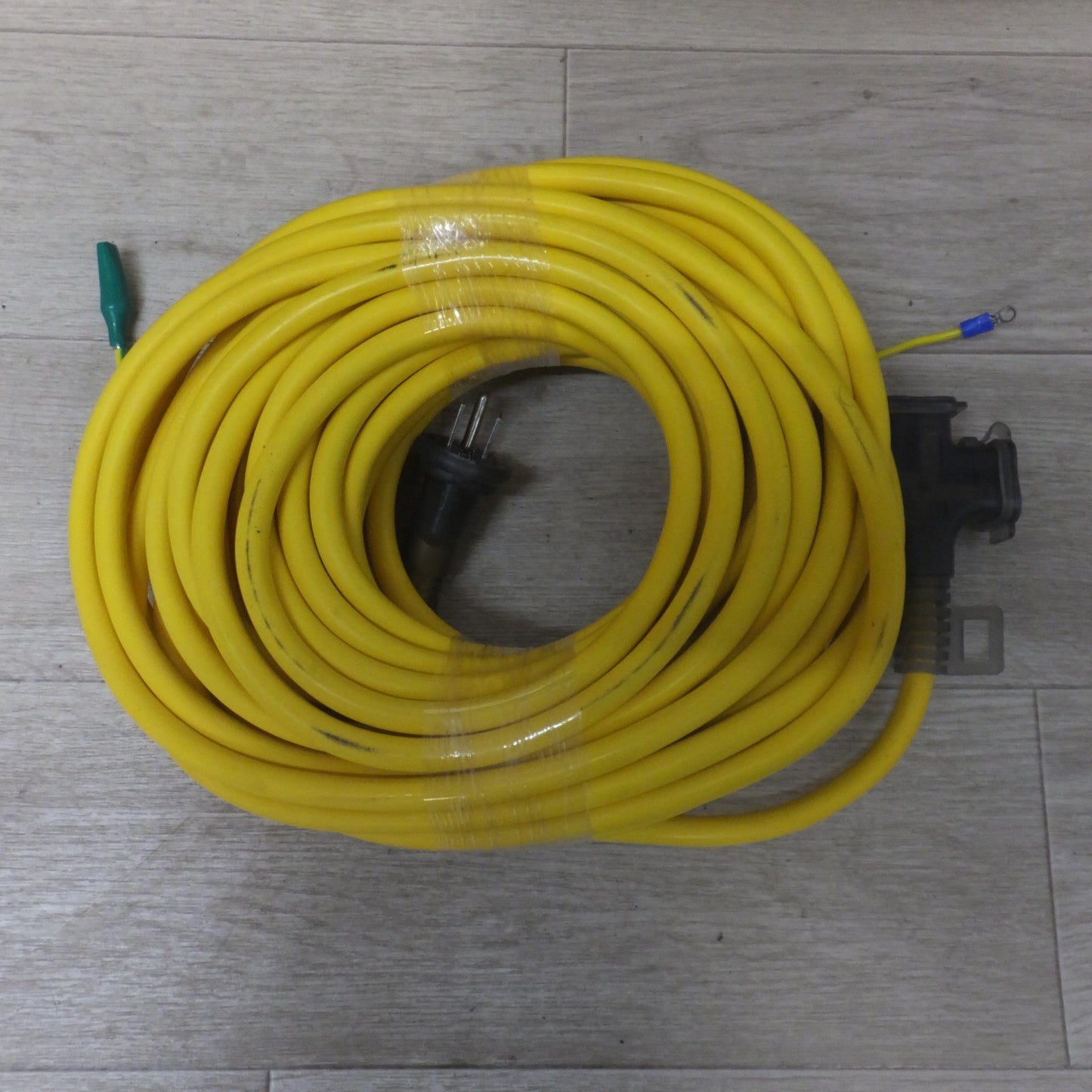 [送料無料] ★延長コード 2芯3芯 FH-3Z メーカー 不明 　15A 125V★