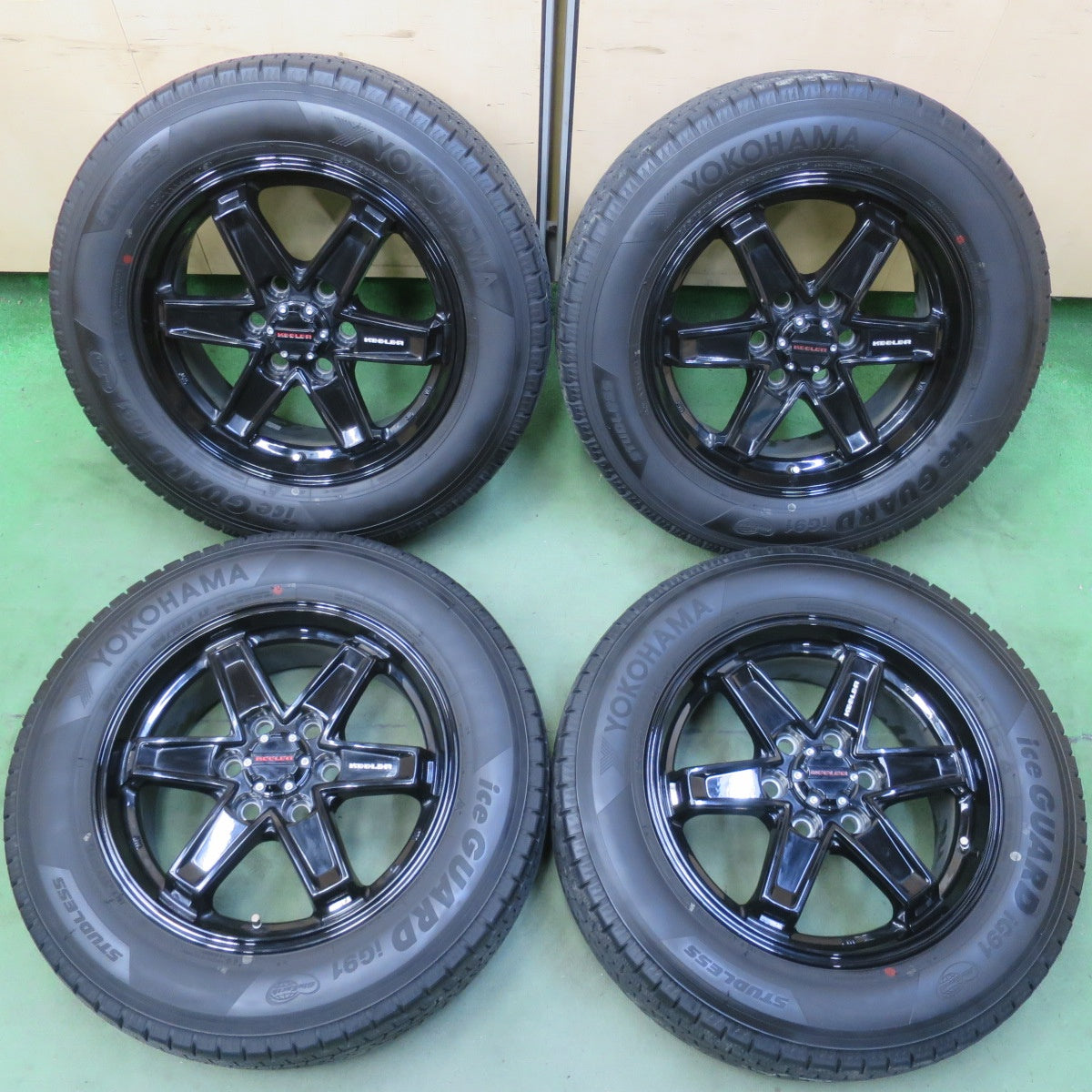 バリ溝！キレイ！9分◎グランエース 等 KEELER TACTICS 235/60R17 109/107N スタッドレス ヨコハマ アイスガード iG91 キーラー タクティクス 17インチ PCD130/6H◎6071101イス