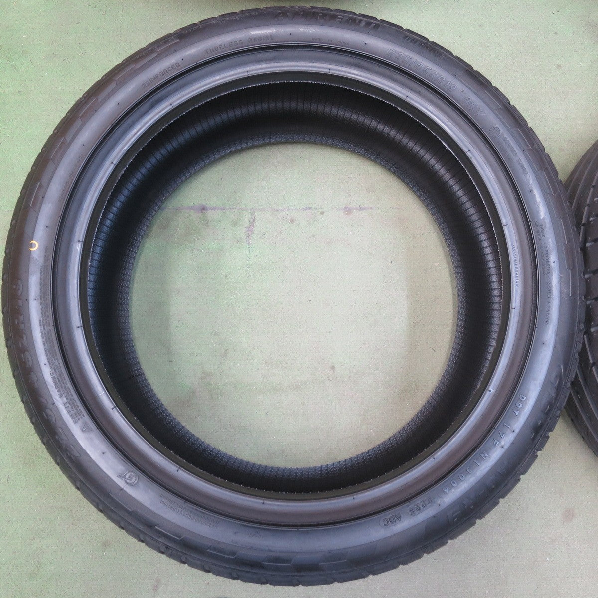 未使用！25年◎225/45R18 ADRENO CST AD-R9 アドレノ タイヤ 18インチ レヴォーグ オデッセイ ヴェゼル カムリ プリウスα クラウン 等◎6092516イノタ