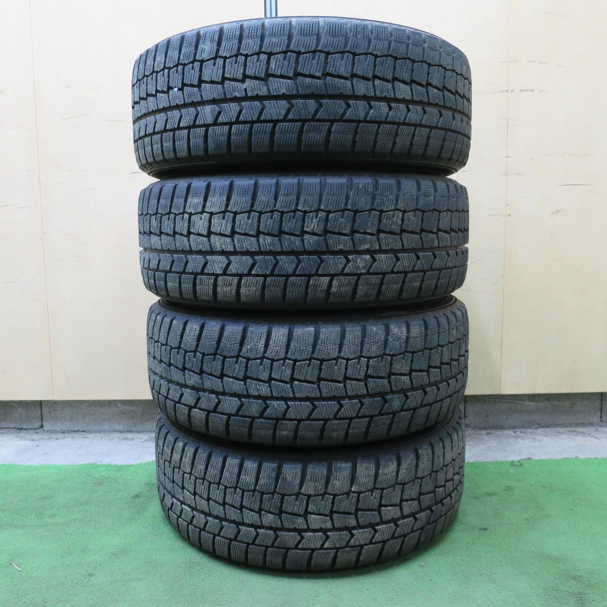 バリ溝！9.5分◎プリウス 86 BRZ 等 215/45R17 スタッドレス ダンロップ ウインターマックス WM02 VELVA CHARGE ヴェルヴァ 17インチ PCD100/5H◎6082502NGス