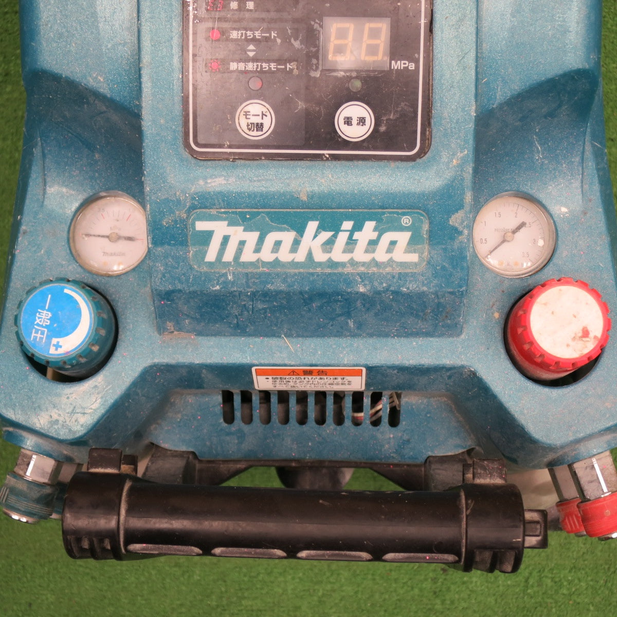 [送料無料] ◆マキタ エア コンプレッサ AC461X 容量 8L 高圧 常圧 エアー ツール 工具 100V makita◆