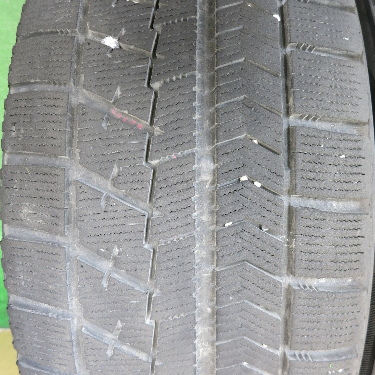 キレイ★スタッドレス 215/55R17 ブリヂストン ブリザック VRX ECO FORME エコフォルム 17インチ PCD114.3/5H★5081010HAス