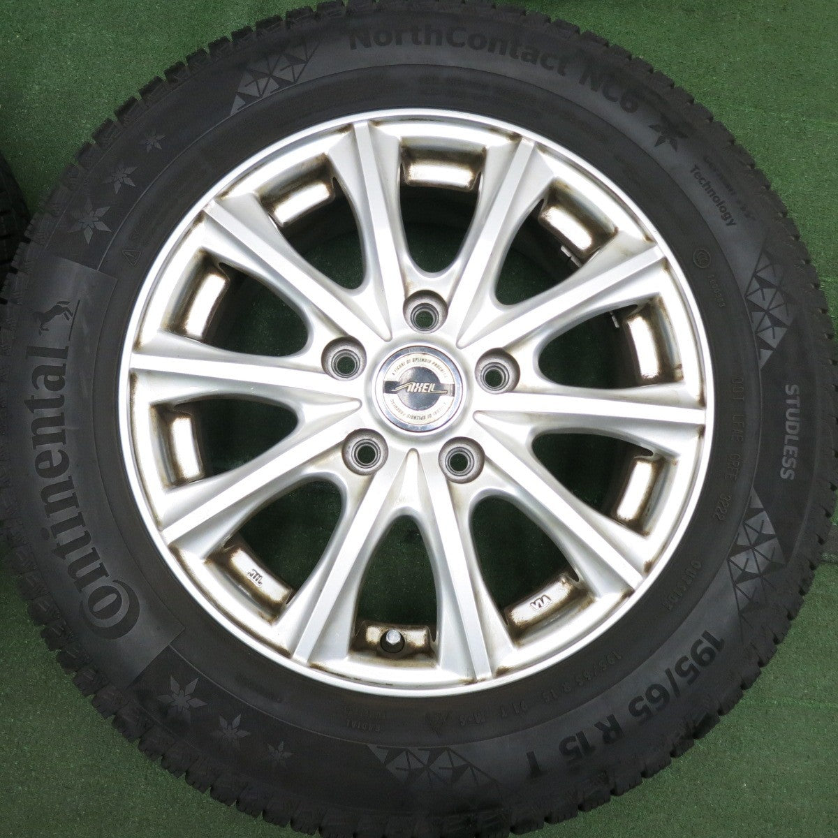 *送料無料* バリ溝！22年！9分★スタッドレス 195/65R15 コンチネンタル ノースコンタクト NC6 AXEL アクセル 15インチ PCD114.3/5H★4070906HAス