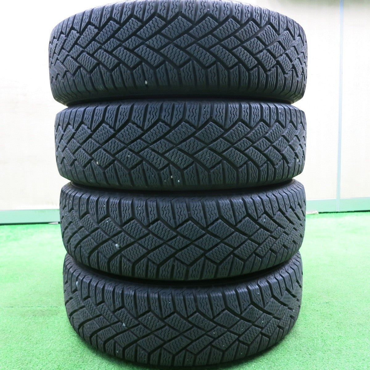 バリ溝！22年！キレイ！8.5分★スタッドレス 155/65R14 コンチネンタル バイキングコンタクト7 JOKER ジョーカー 14インチ PCD100/4H★4112902HAス