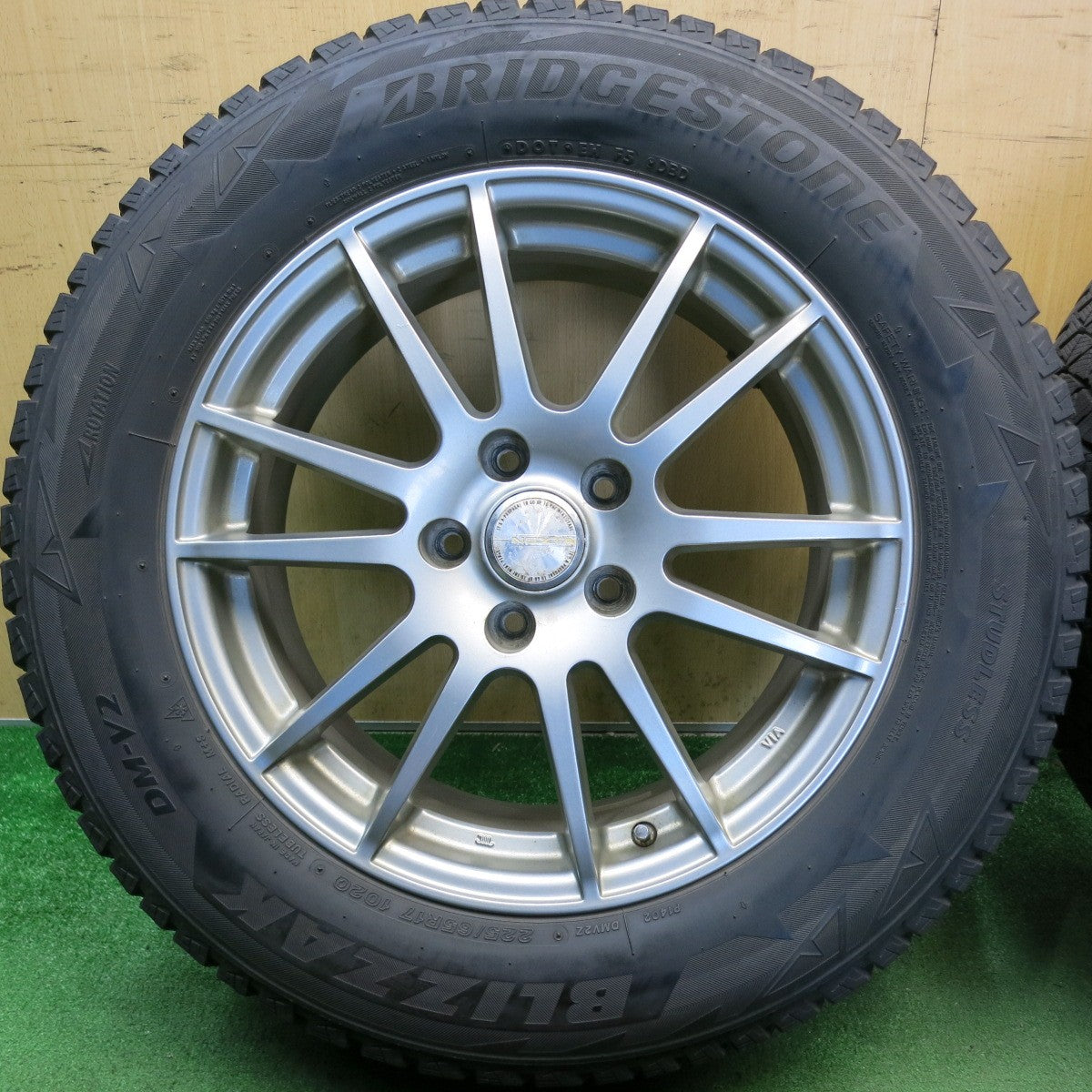 4本価格◎スタッドレス 225/65R17 ブリヂストン ブリザック DM-V2 NEXTA ネクスタ 17インチ PCD114.3/5H◎6070203HAス
