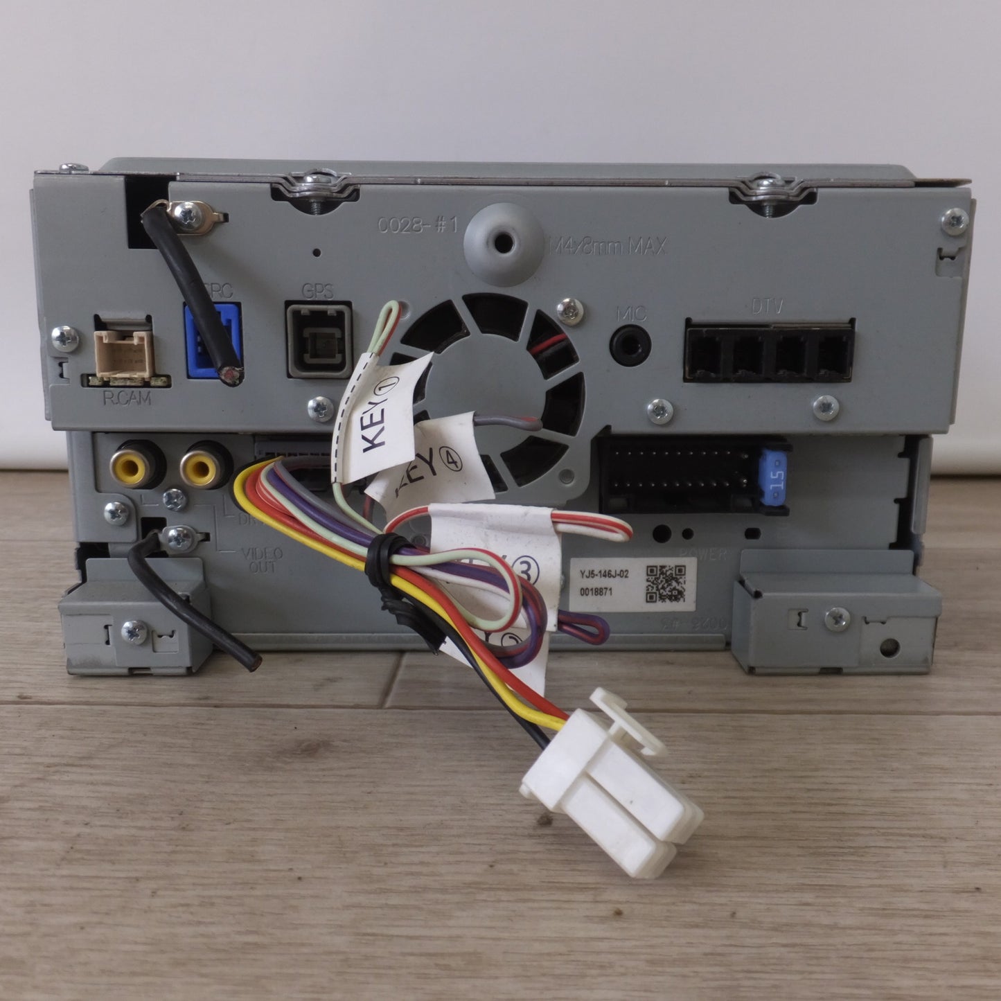 [送料無料] 現状品★ケンウッド KENWOOD GPSナビゲーションシステム MDV-D504BTW　セキュリティロック[45]★