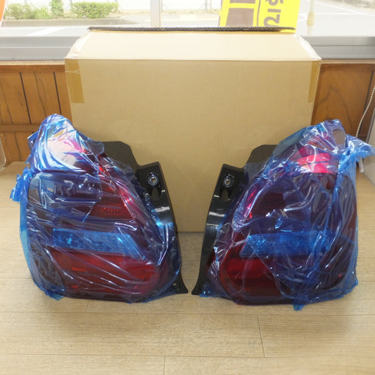 [送料無料] 美品 新車外し★スズキ SUZUKI 純正 スイフトスポーツ テールライト 左 右 セット  KOITO 220-59363★