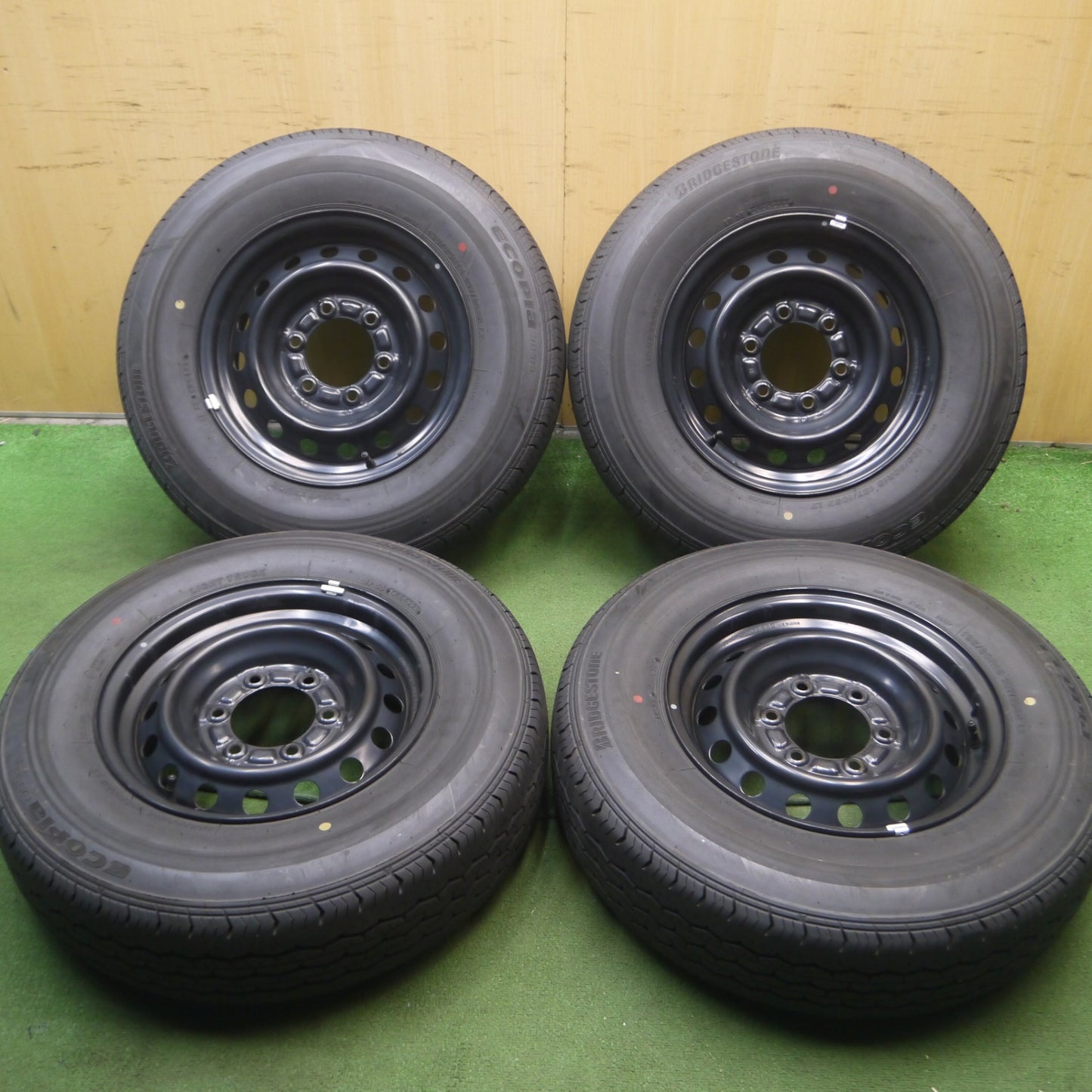 *送料無料* 新車外し！22年★トヨタ ハイエース 純正 スチール 195/80R15 107/105N ブリヂストン エコピア RD613 PCD139.7/6H★4052712Hノ