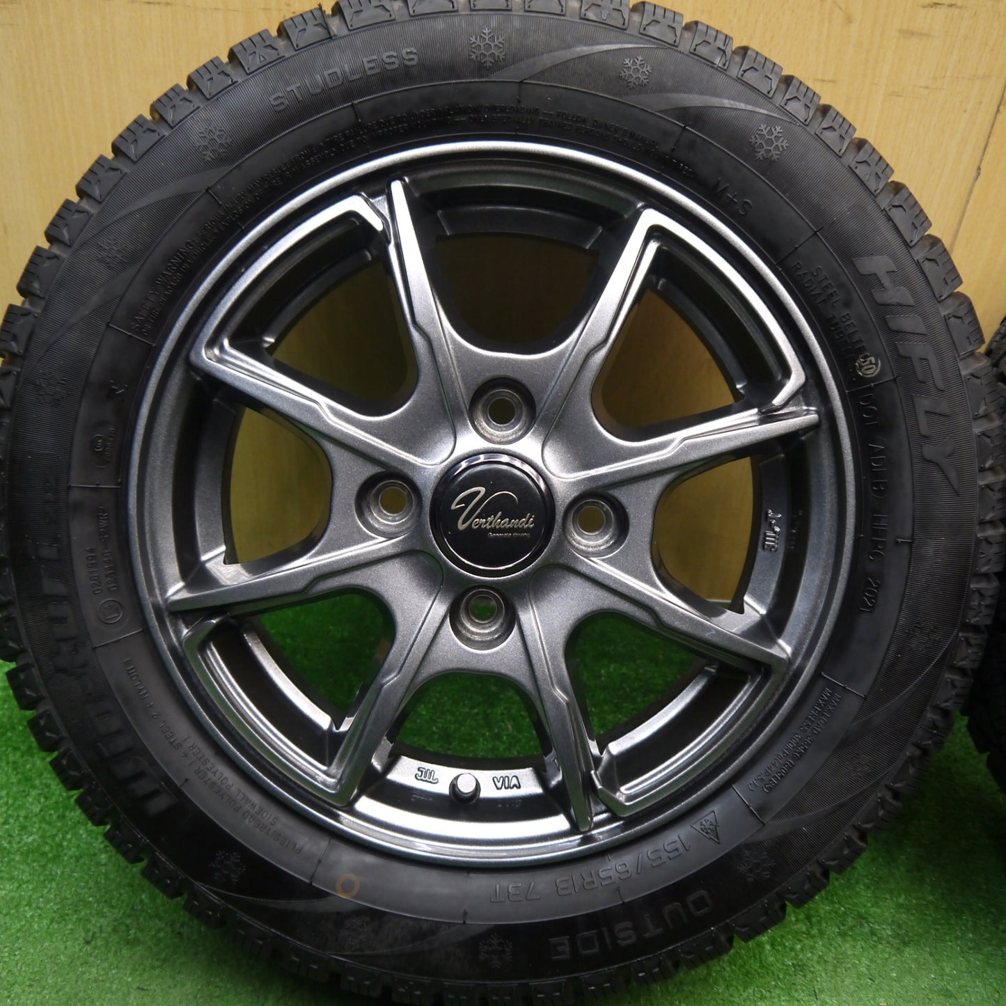 バリ溝！21年！キレイ！9分★スタッドレス 155/65R13 ハイフライ Ｗin-turi 212 Verthandi ヴェルザンディ ヴェルサンディ 13インチ PCD100/4H★5061705Hス