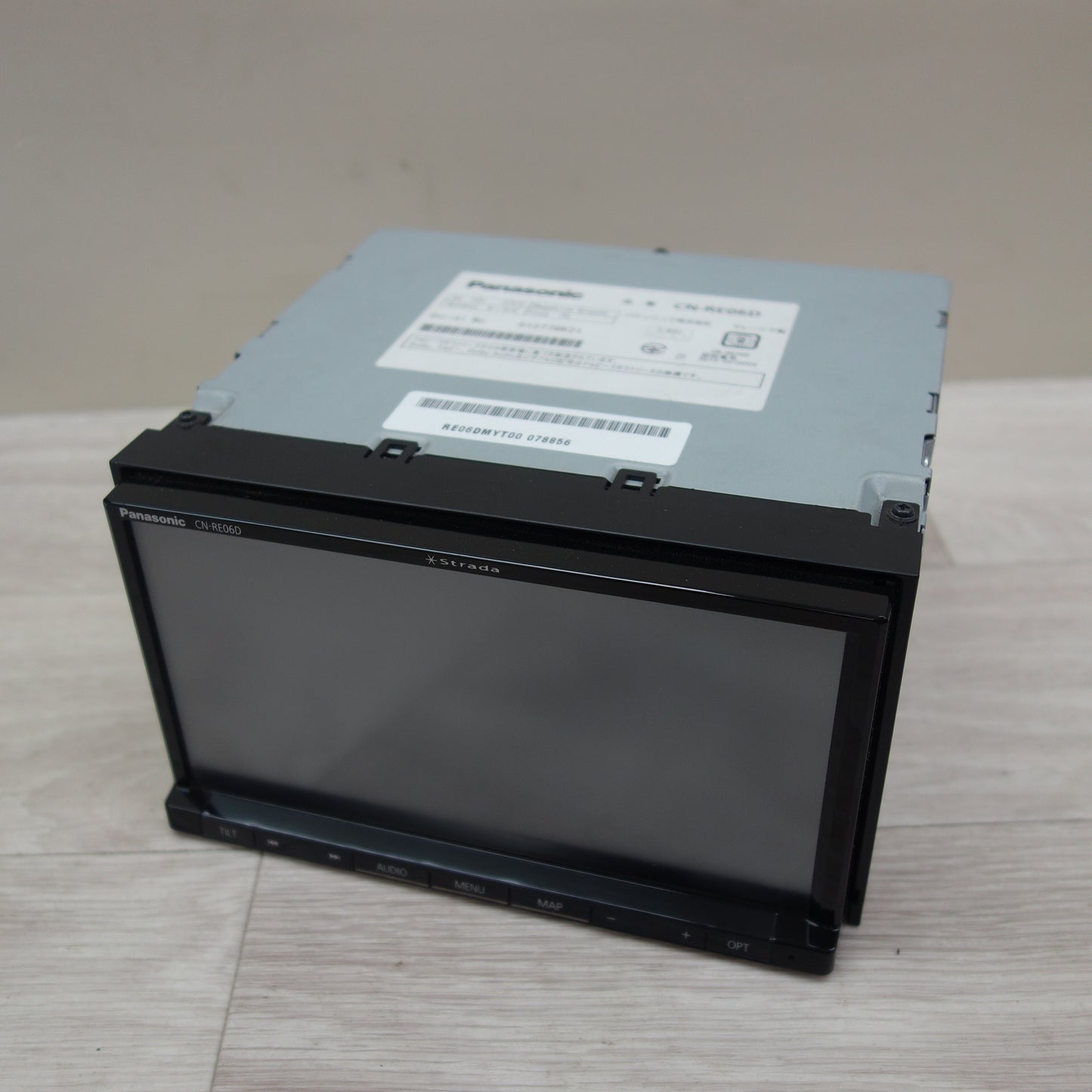 [送料無料] ☆Panasonic Strada カーナビ メモリーナビ CN-RE06D パナソニック ストラーダ 現状品☆