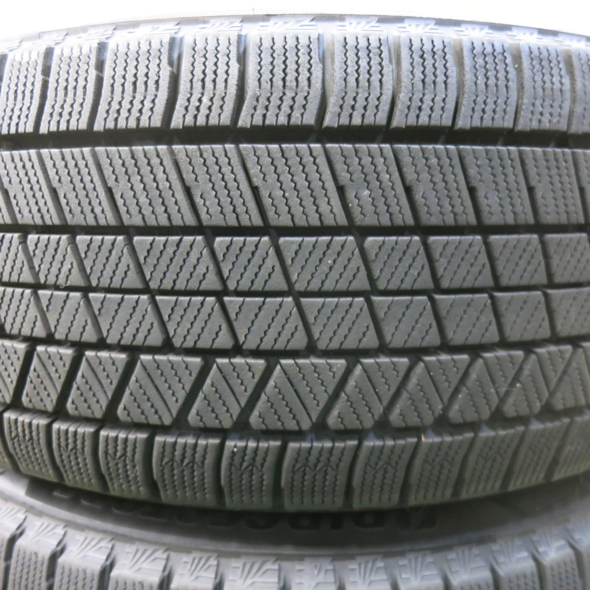 センサー付！バリ溝！21年！9分★レクサス GS バージョンL 純正 235/45R18 スタッドレス ブリヂストン ブリザック VRX3 18インチ PCD114.3/5H★5111102SKス