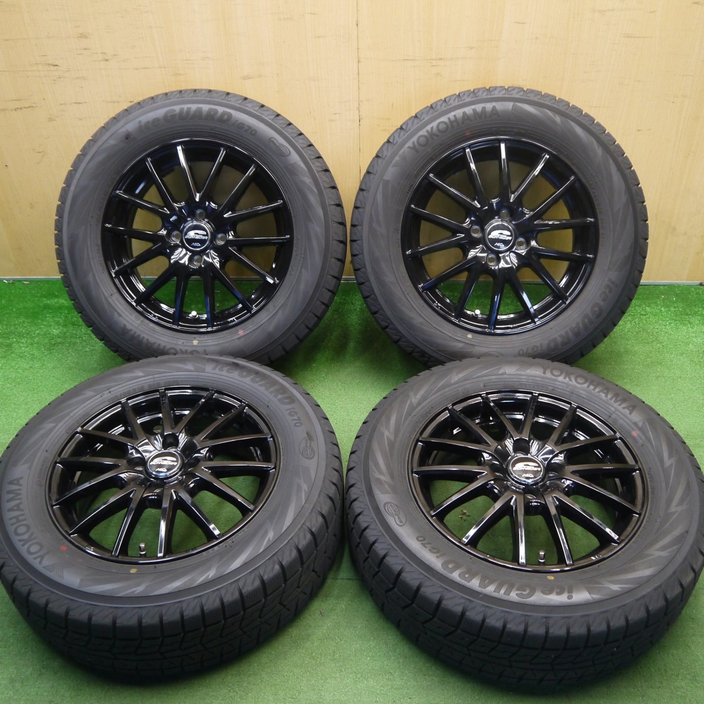 バリ溝！23年！キレイ！9.5分★スタッドレス 195/65R15 ヨコハマ アイスガード iG70 SCHNEIDER シュナイダー 15インチ PCD100/4H★6041508Hス