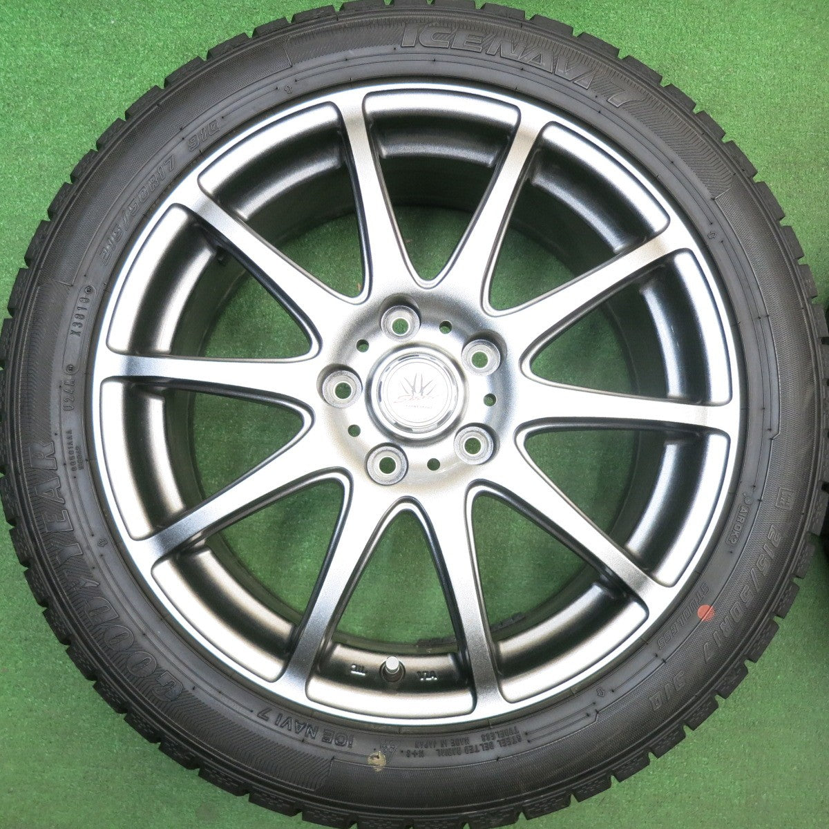 ほぼ未使用！キレイ★LOXARNY SPORT BADX 215/50R17 スタッドレス グッドイヤー アイスナビ7 ロクサーニ スポーツ 17インチ PCD114.3/5H★6012506HAス