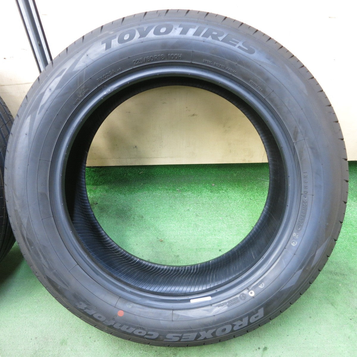 新車外し！25年★225/60R18 トーヨー プロクセス Comfort コンフォート タイヤ 18インチ 40系 アルファード ハリアー RAV4 等★5101501ナノタ