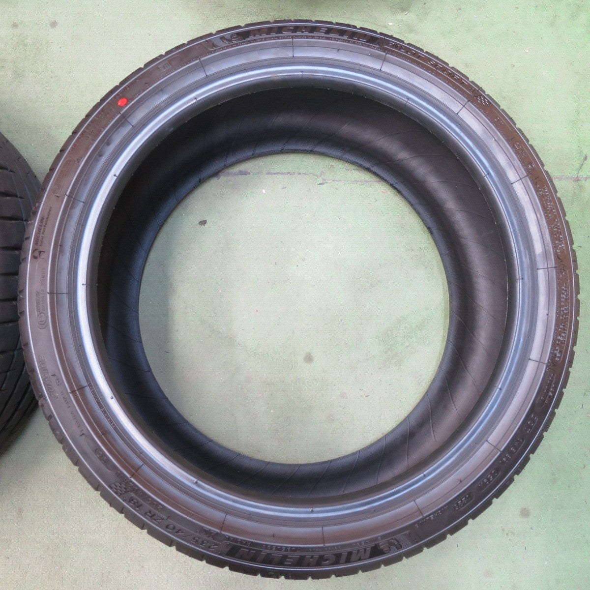 新車外し！26年★235/40R18 ミシュラン パイロットスポーツ4 PILOT SPORT4 タイヤ 18インチ ベンツ Aクラス アウディ A4 ボルボ V60 等★6050410イノタ