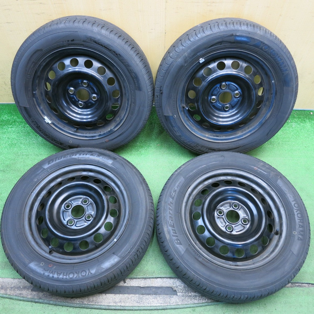 4本価格！24年◎175/65R15 ヨコハマ BluEarth-ES ES32 スチール ホイール ブルーアース 15インチ PCD100/4H◎6090605HAノ