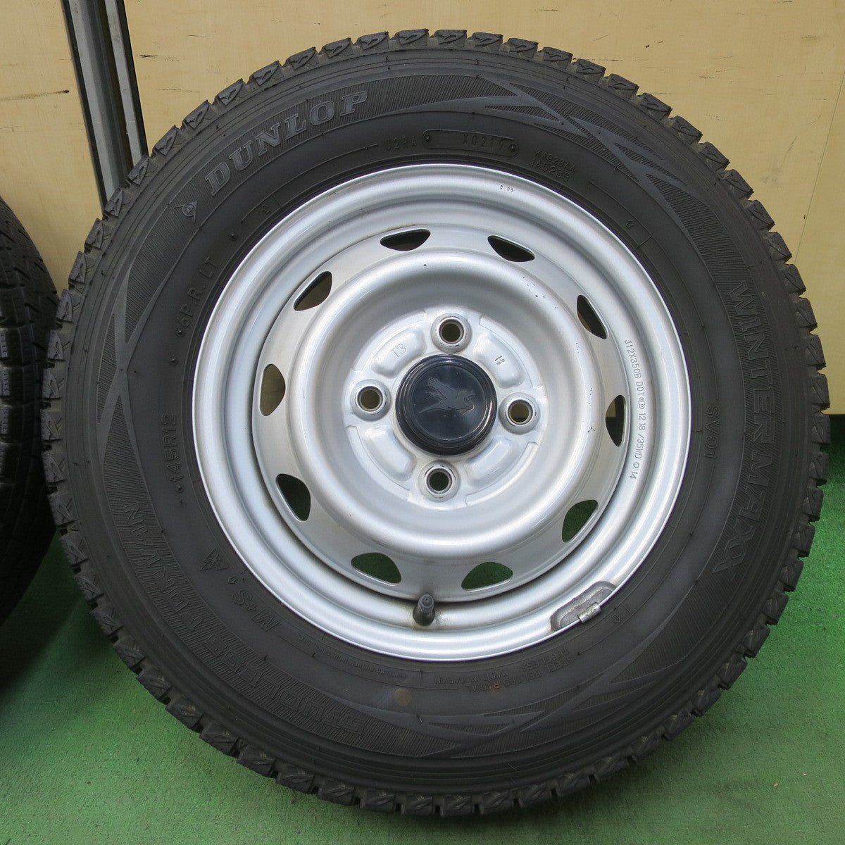 4本価格★スタッドレス 145R12 6PR ダンロップ ウインターマックス SV01 スチール ホイール 12インチ PCD100/4H★6041804イス
