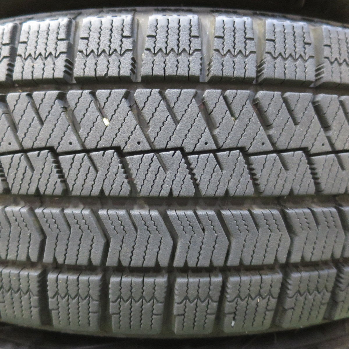 バリ溝！22年！9分★プリウス 等 195/65R15 スタッドレス ブリヂストン ブリザック VRX2 FEID フェイド 15インチ PCD100/5H★6051006イス