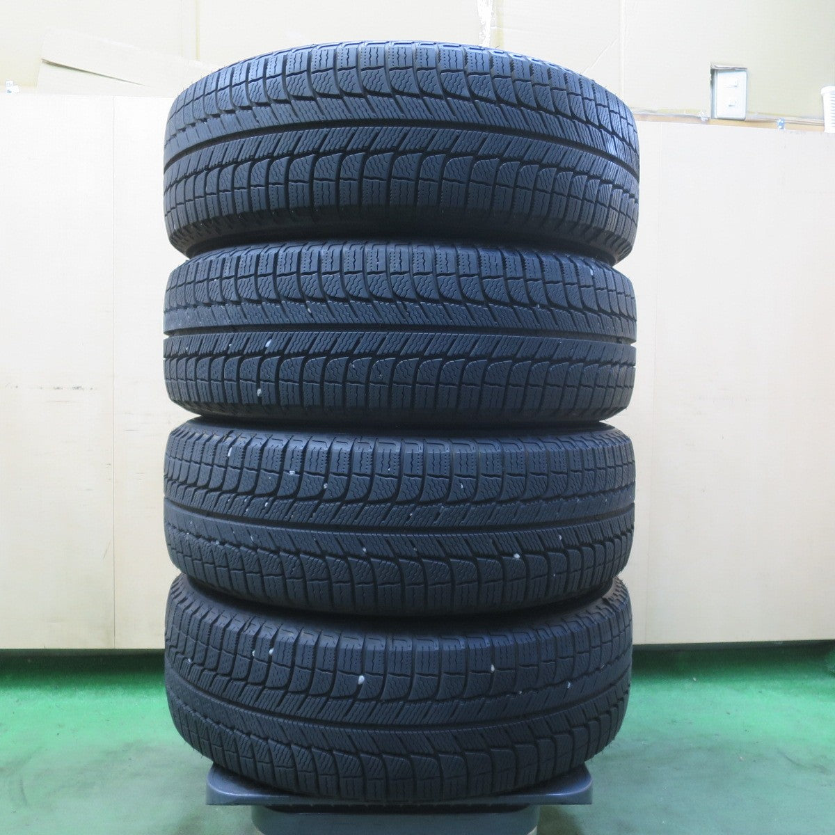 バリ溝！9.5分★スタッドレス 215/60R16 ミシュラン X-ICE XI3 G.speed Gスピード 16インチ PCD114.3/5H★6060605イス