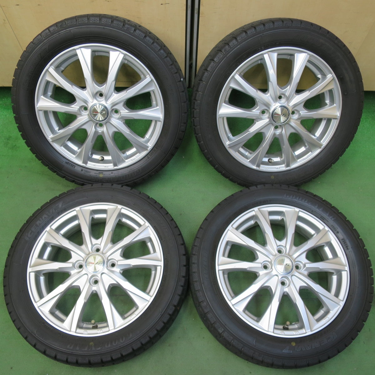 バリ溝！9分★スタッドレス 165/60R15 グッドイヤー アイスナビ7 JOKER ジョーカー 15インチ 軽サイズ PCD100/4H★5082803イス