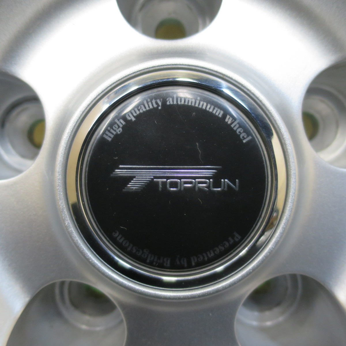[送料無料] バリ溝！21年！キレイ！ほぼ10分★スタッドレス 205/65R16 ブリヂストン ブリザック VRX3 TOPRUN トップラン 16インチ PCD114.3/5H★5011110イス