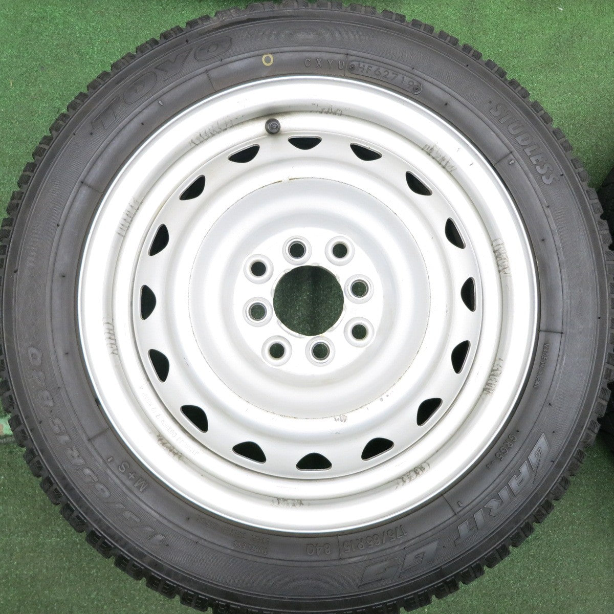 *送料無料* 超バリ溝！ほぼ10分★スタッドレス 175/65R15 トーヨー ガリット G5 スチール ホイール 15インチ PCD100 114.3/4H マルチ★4042902HAス