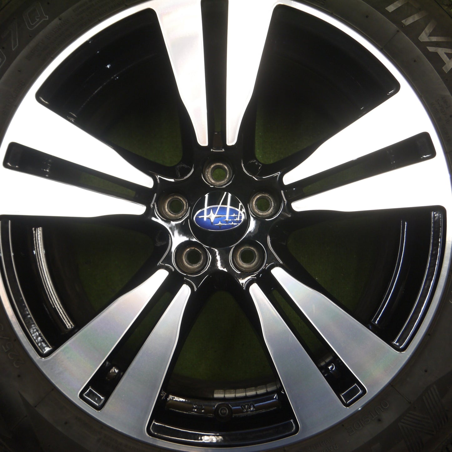 *送料無料* バリ溝！22年！キレイ！9.5分★スバル XV 等 純正 OP SAA 225/55R17 スタッドレス ナンカン アイスアクティバ AW-1 PCD100/5H★4032912Hス