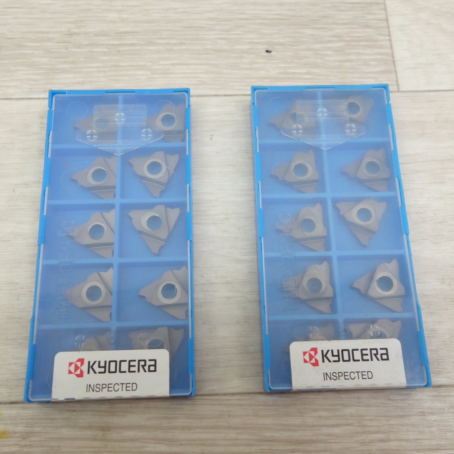 [送料無料] 未使用！2点☆KYOCERA 京セラ チップ GBA43R250-030GM TKH17670 PR1215☆