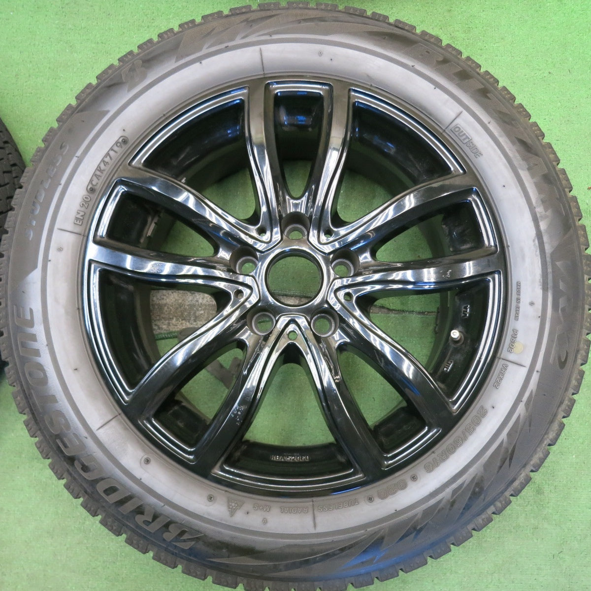 バリ溝！8.5分◎BMW 等 MAK FAHR 205/60R16 スタッドレス ブリヂストン ブリザック VRX2 マック ファー 16インチ PCD112/5H◎6081311HAス