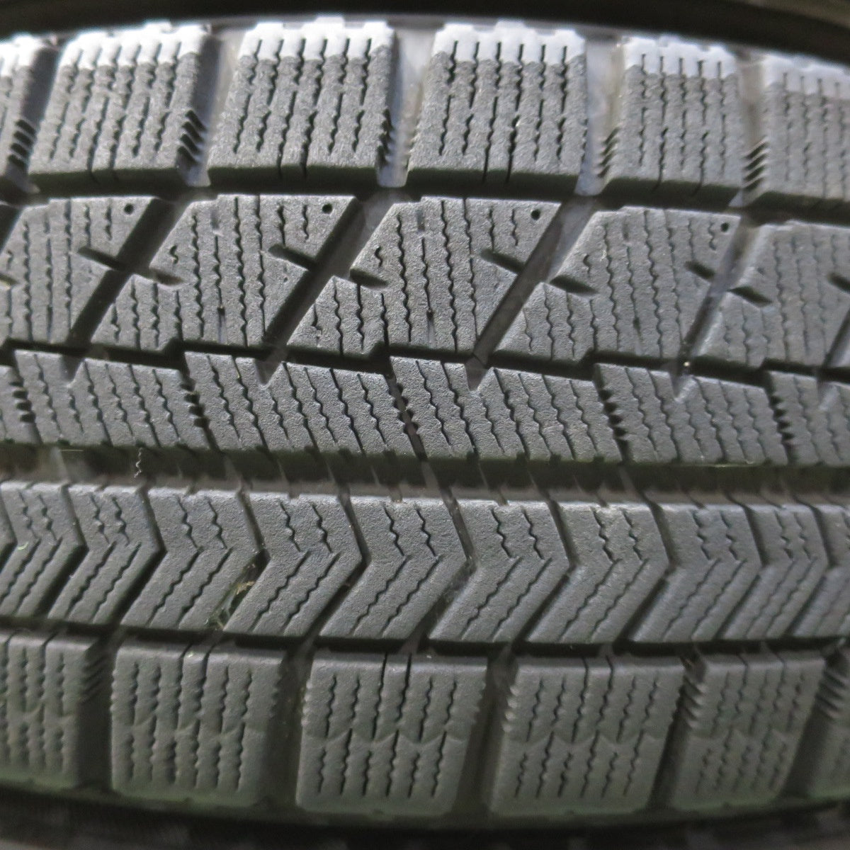 キレイ◎スタッドレス 155/65R14 ブリヂストン ブリザック VRX SCHNEIDER ATECH シュナイダー 14インチ PCD100/4H◎6093005イス