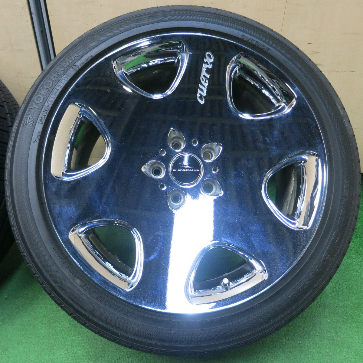 *送料無料* バリ溝！ほぼ10分★FLEDERMAUS Cuervo 245/45R19 ブリヂストン ヨコハマ グッドイヤー フレーダーマウス クエルボ PCD114.3/5H★4033002イノ