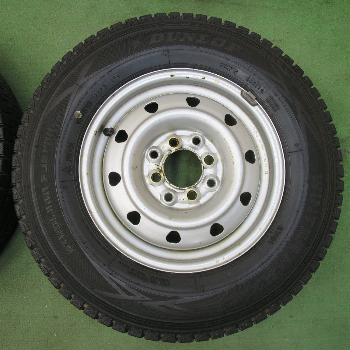 バリ溝！21年！9分★スタッドレス 165R13 6PR ダンロップ ウインターマックス SV01 TOPY スチール ホイール 13インチ PCD100 114.3/4H マルチ★5103006イス