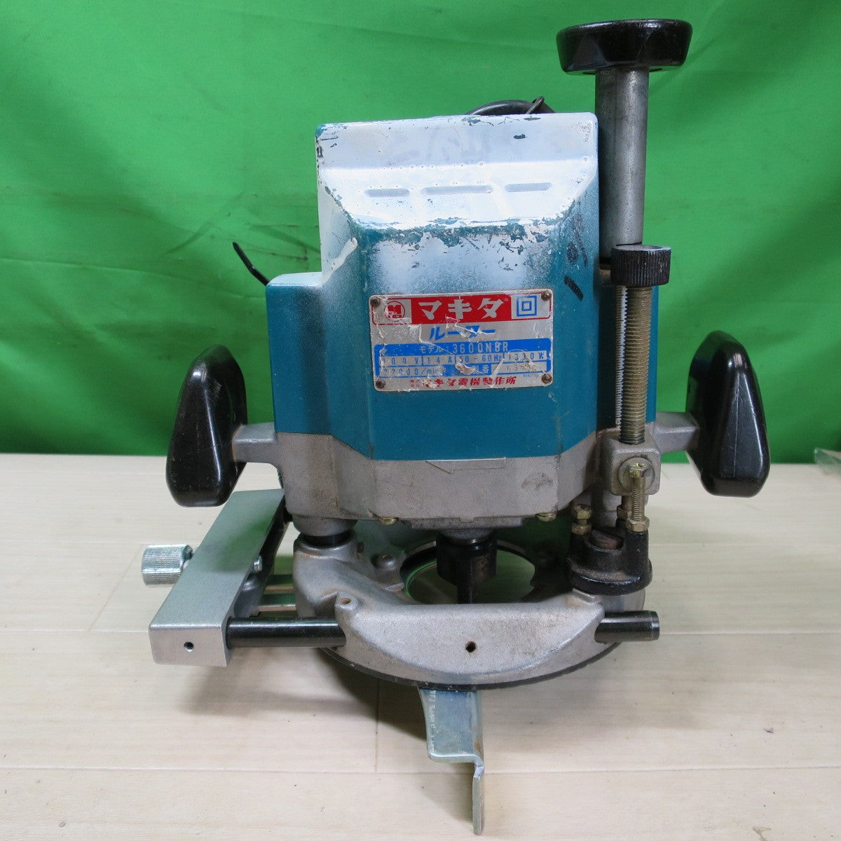 [送料無料] ☆マキタ ルーター 3600NBR 電動 工具 面取り 木工 木材 加工 切削 トリマー 100V 現状品☆